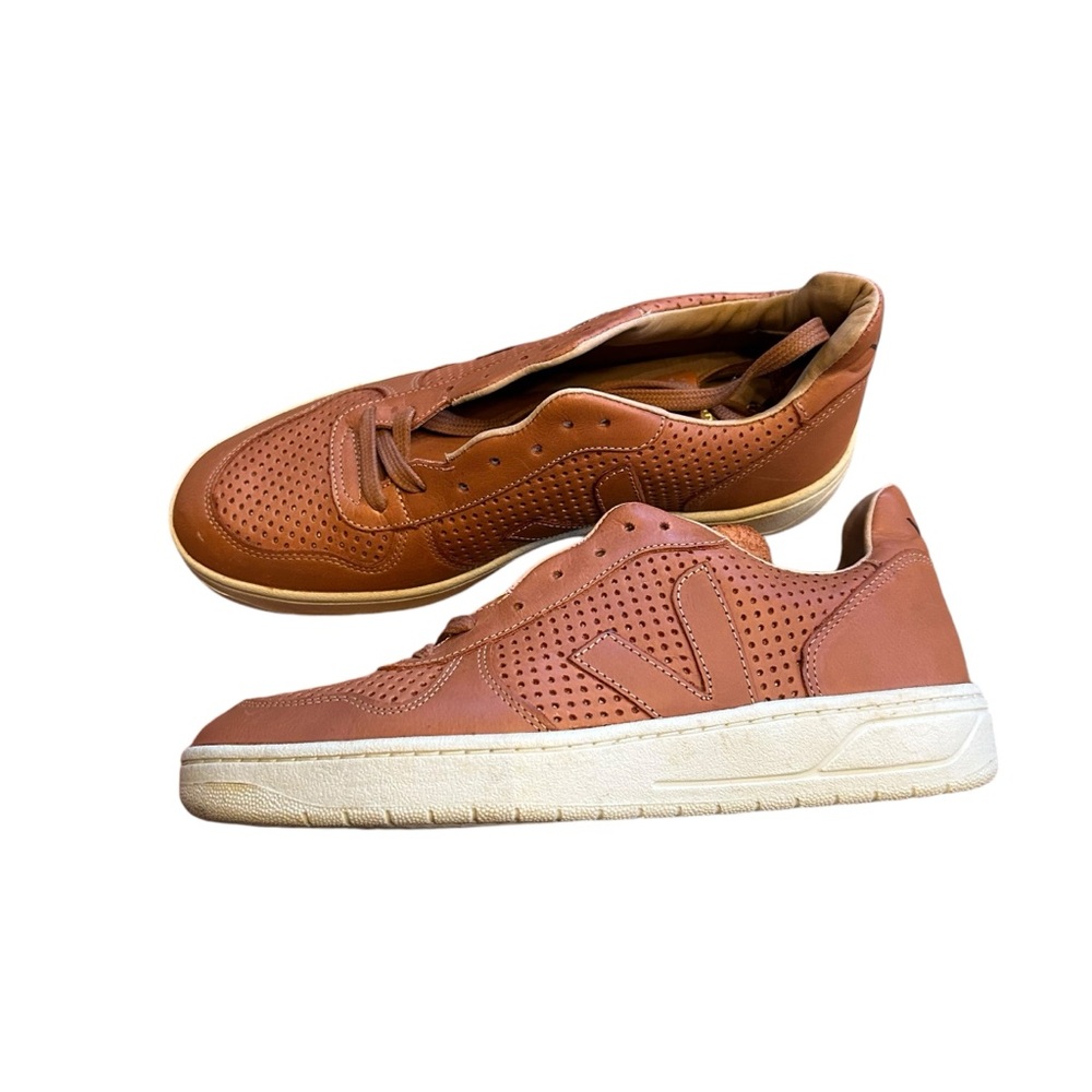 Veja Sneakers Brown Preforated Leather